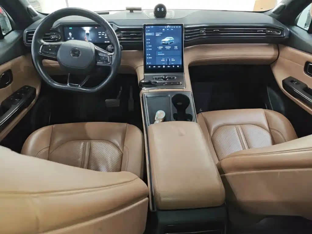 NIO ES6 — миниатюра 10