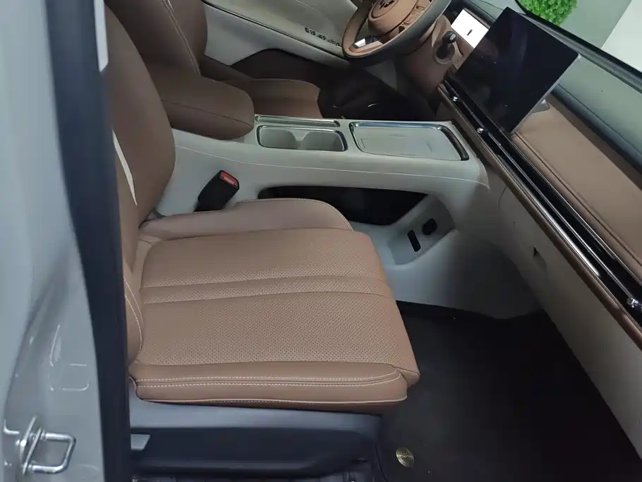 Wuling Bingo S — миниатюра 8