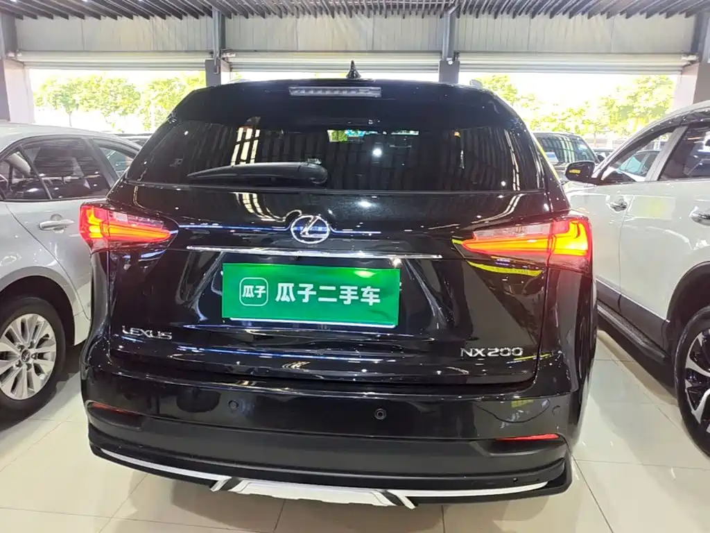 Lexus NX — миниатюра 6