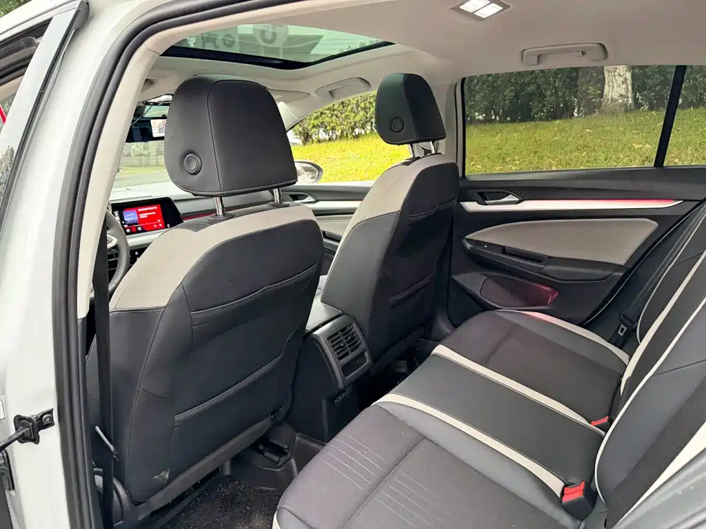 Volkswagen Golf — миниатюра 11