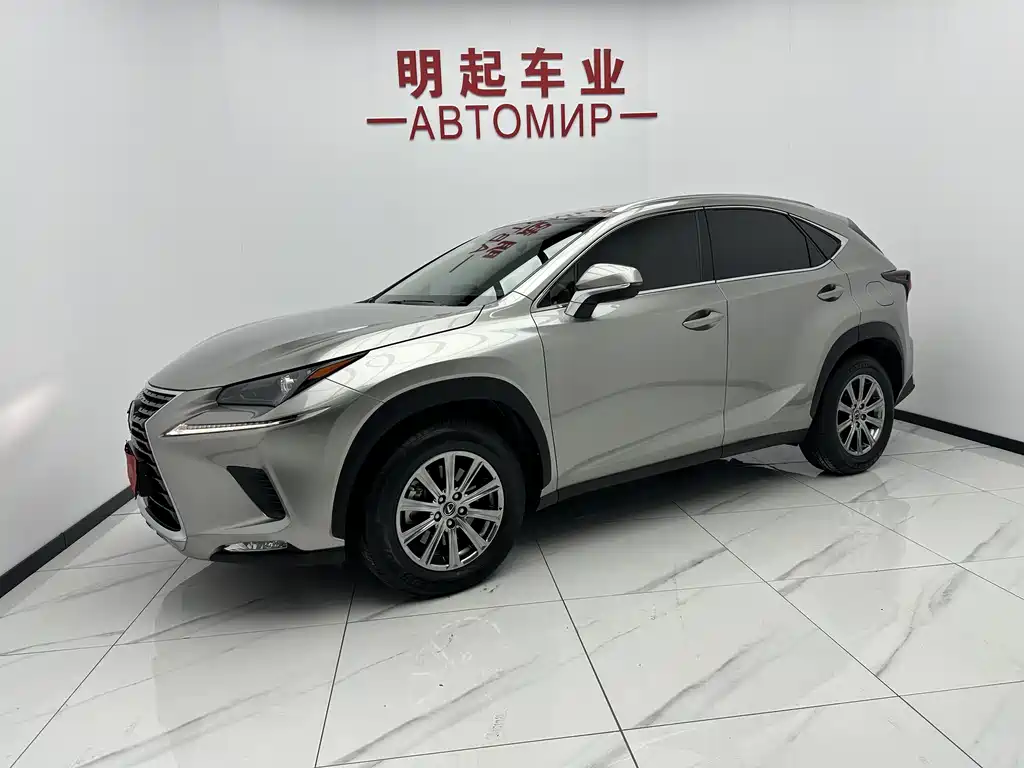Lexus NX 2021