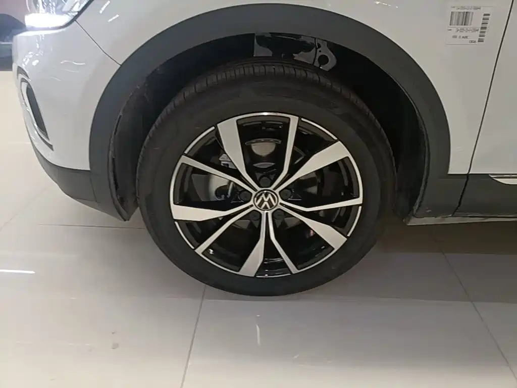 Volkswagen T-Roc — миниатюра 23