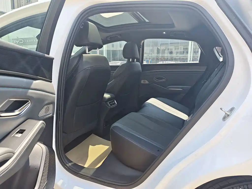 BYD Qin L — миниатюра 14