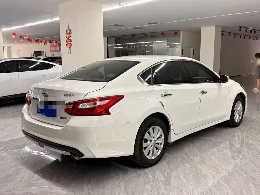 Nissan Teana — миниатюра 4