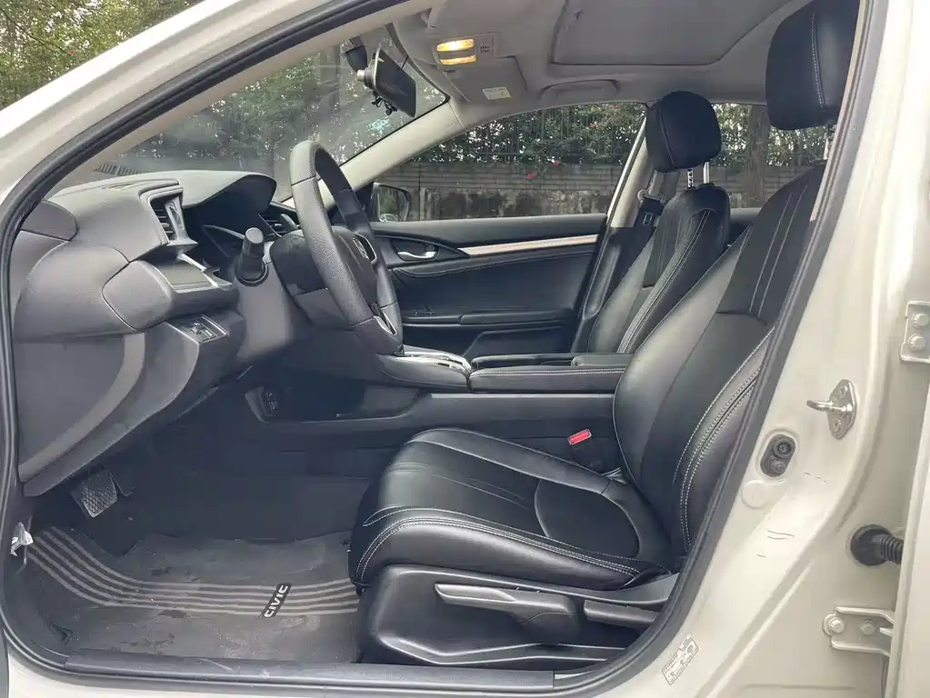 Honda Civic — миниатюра 4