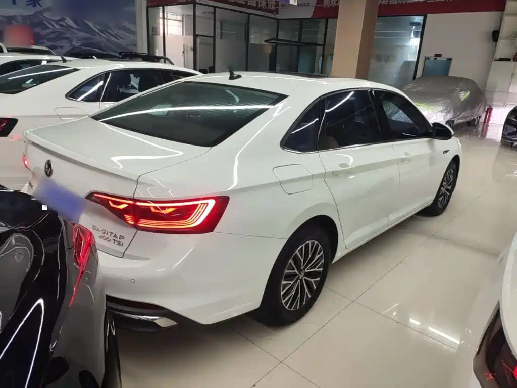 Volkswagen Sagitar — миниатюра 7