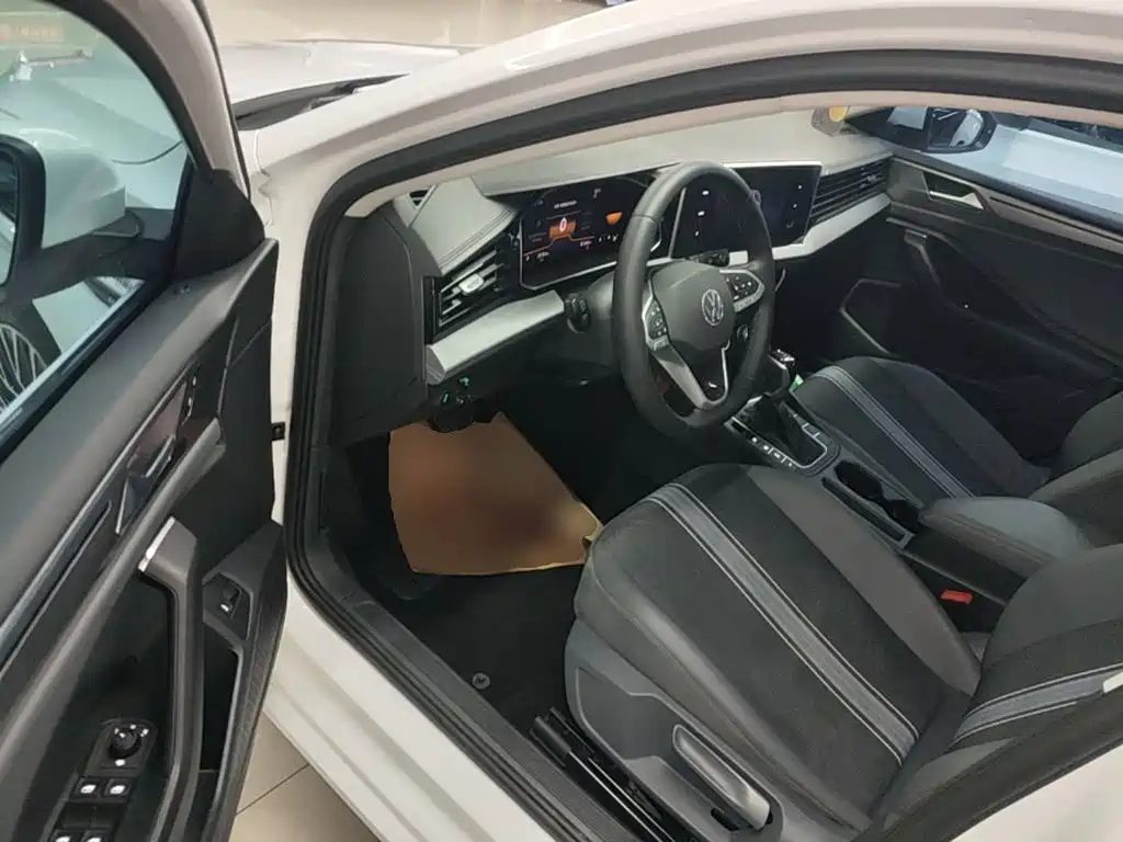 Volkswagen Sagitar — миниатюра 16