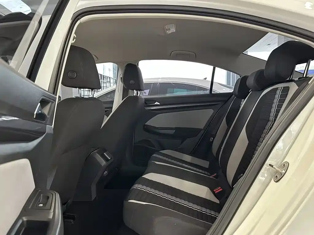 Volkswagen Bora — миниатюра 13
