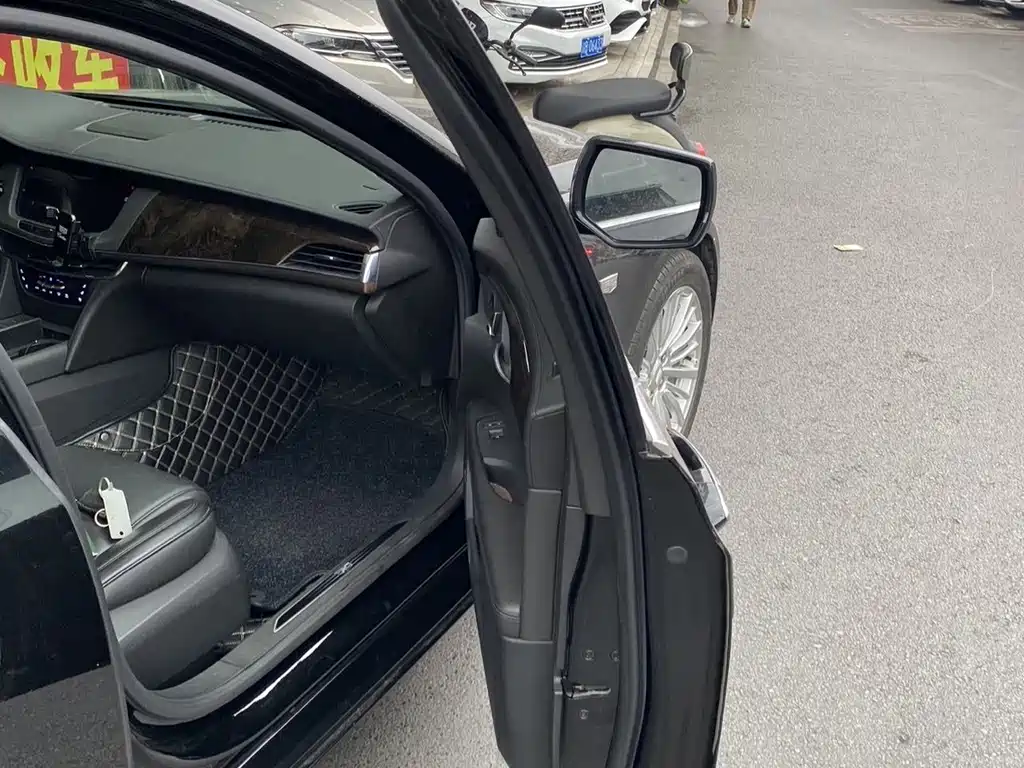 Cadillac CT6 — миниатюра 10
