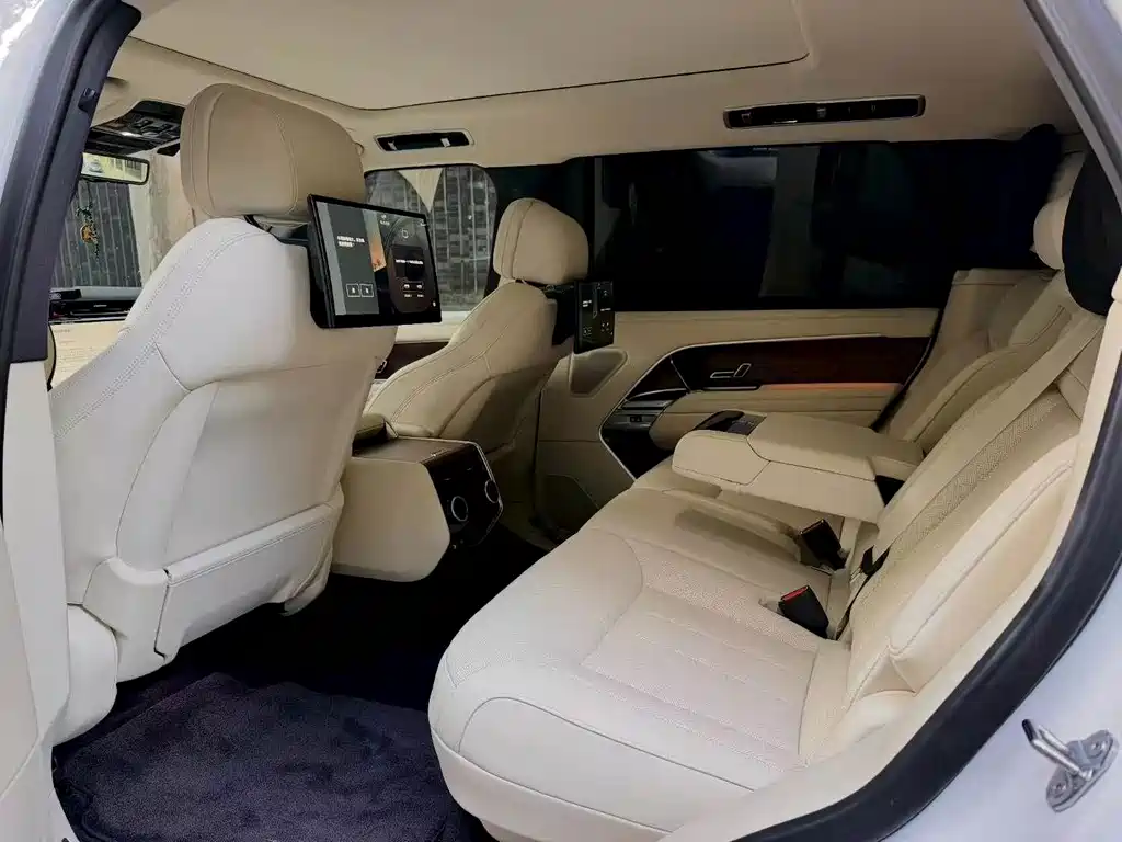 Land Rover Range Rover — миниатюра 6