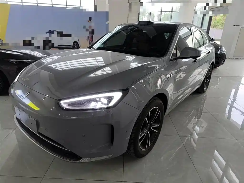 AITO AITO M5 2025