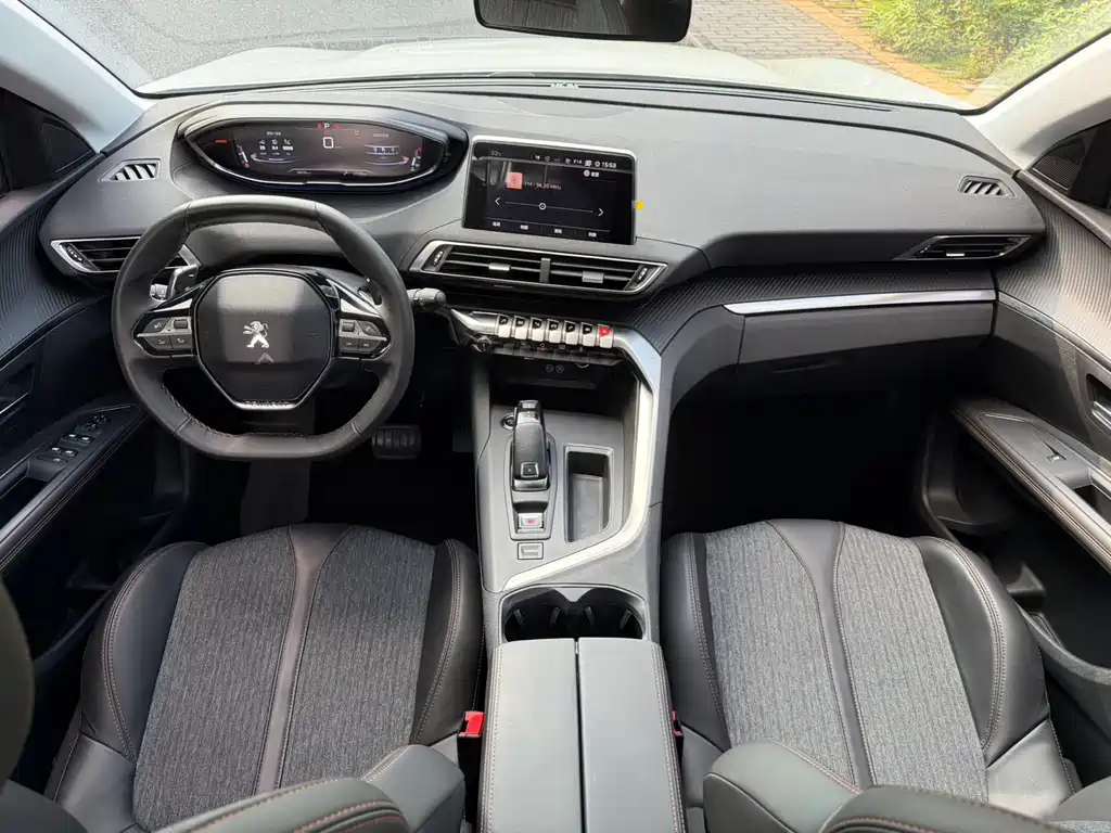 Peugeot 5008 — миниатюра 9