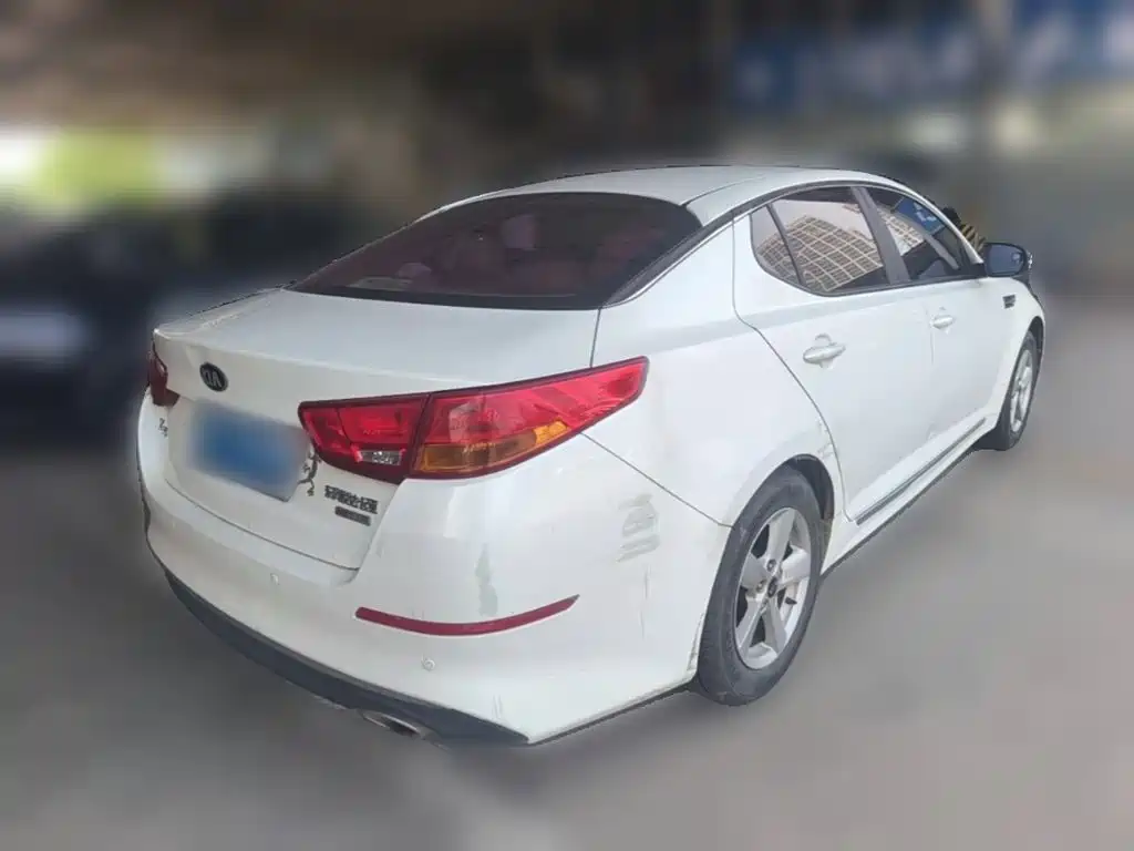 Kia K5 — миниатюра 10