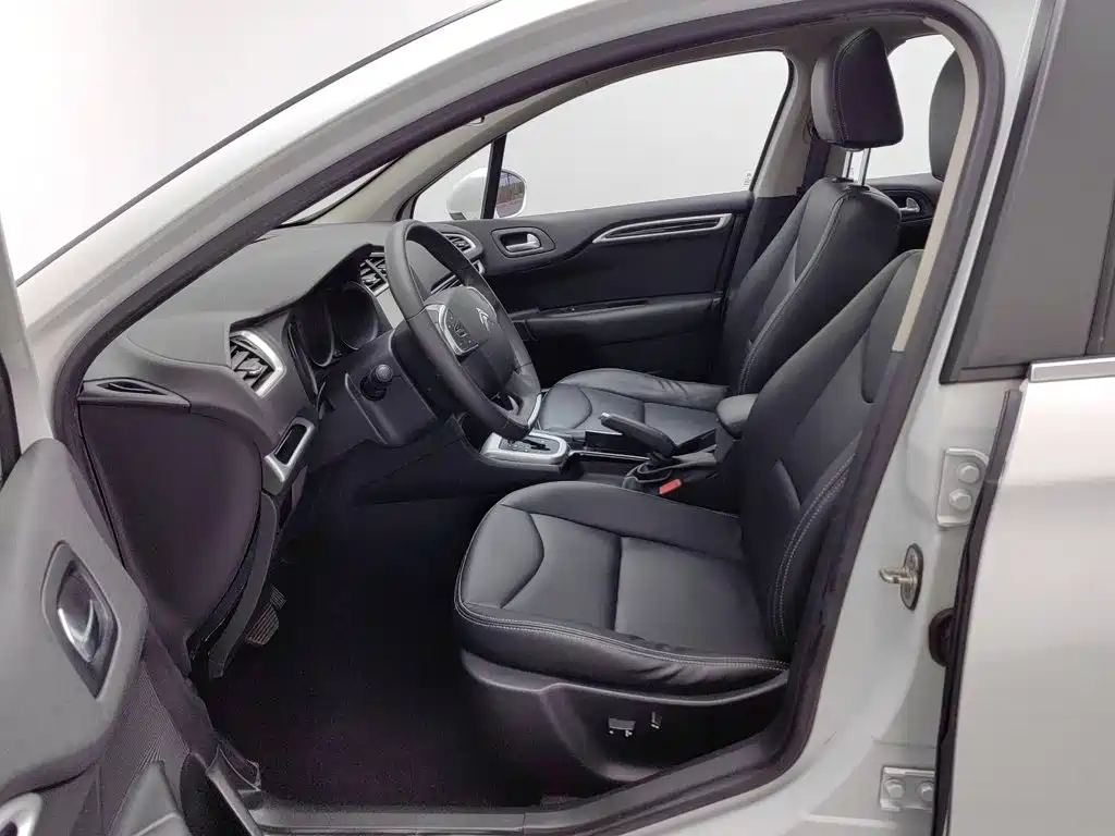 Citroen C4L — миниатюра 10