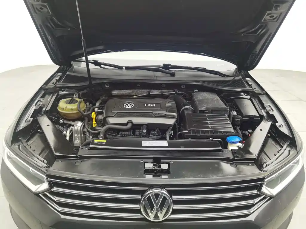 Volkswagen Magotan — миниатюра 6
