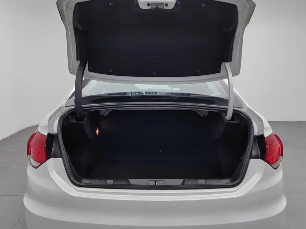 Citroen C4L — миниатюра 16