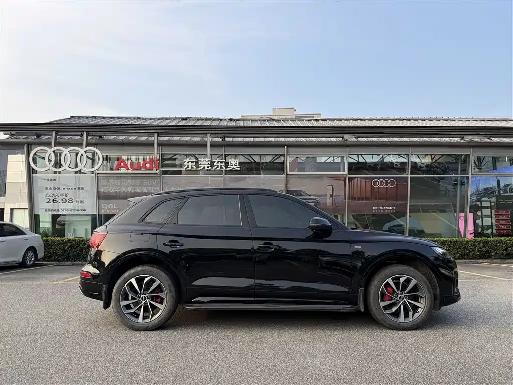 Audi Q5L — миниатюра 3