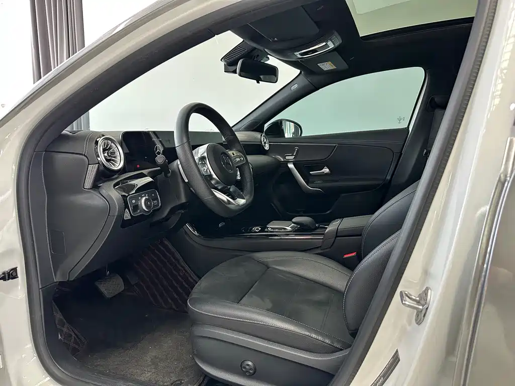 Mercedes-Benz A-Class A 2022 A 200 L Sport Fashion