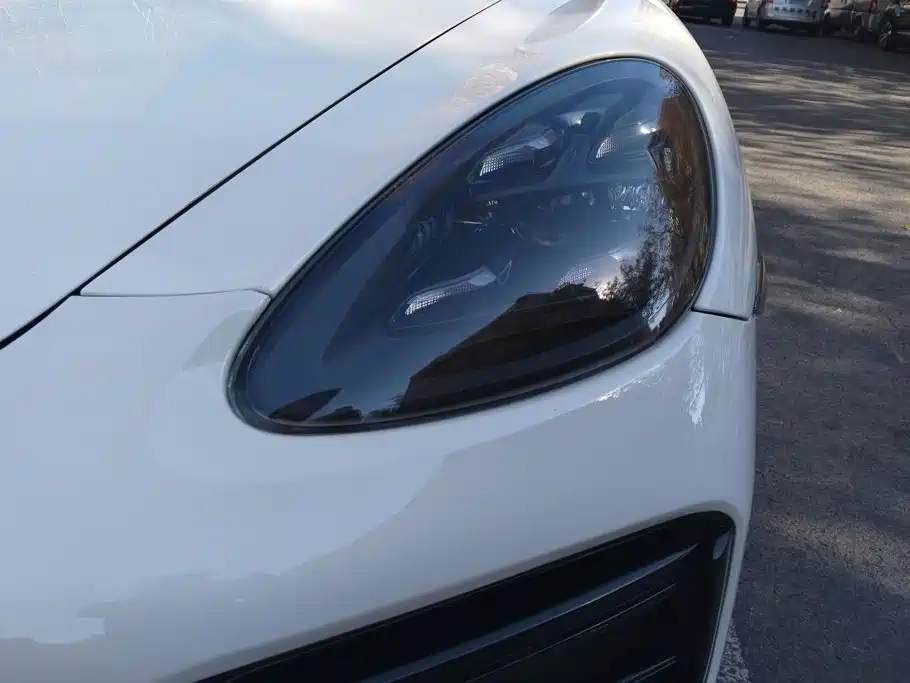 Porsche Cayenne — миниатюра 5