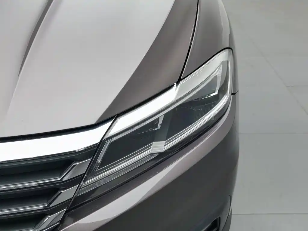 Volkswagen Lavida — миниатюра 7