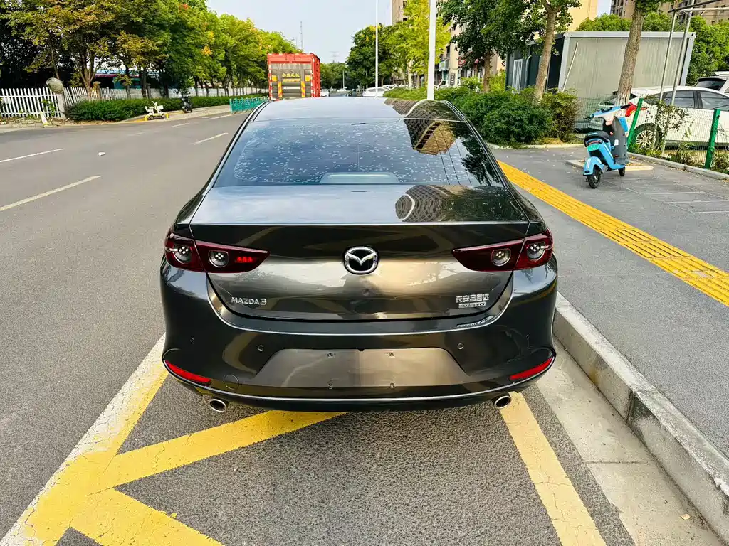 Mazda 3 Axela — миниатюра 5