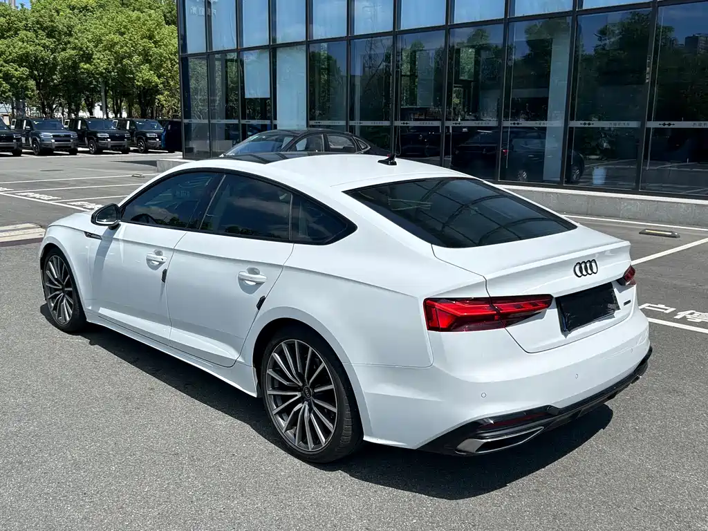 Audi A5 (Import) — миниатюра 16
