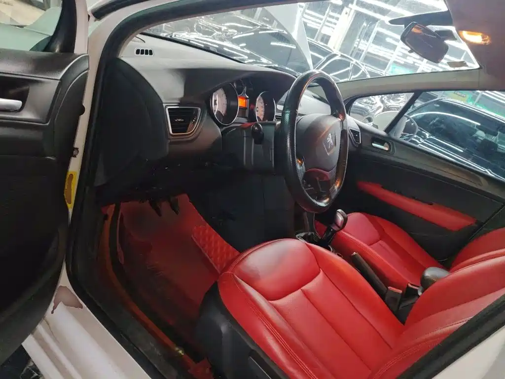 Peugeot 308 — миниатюра 17