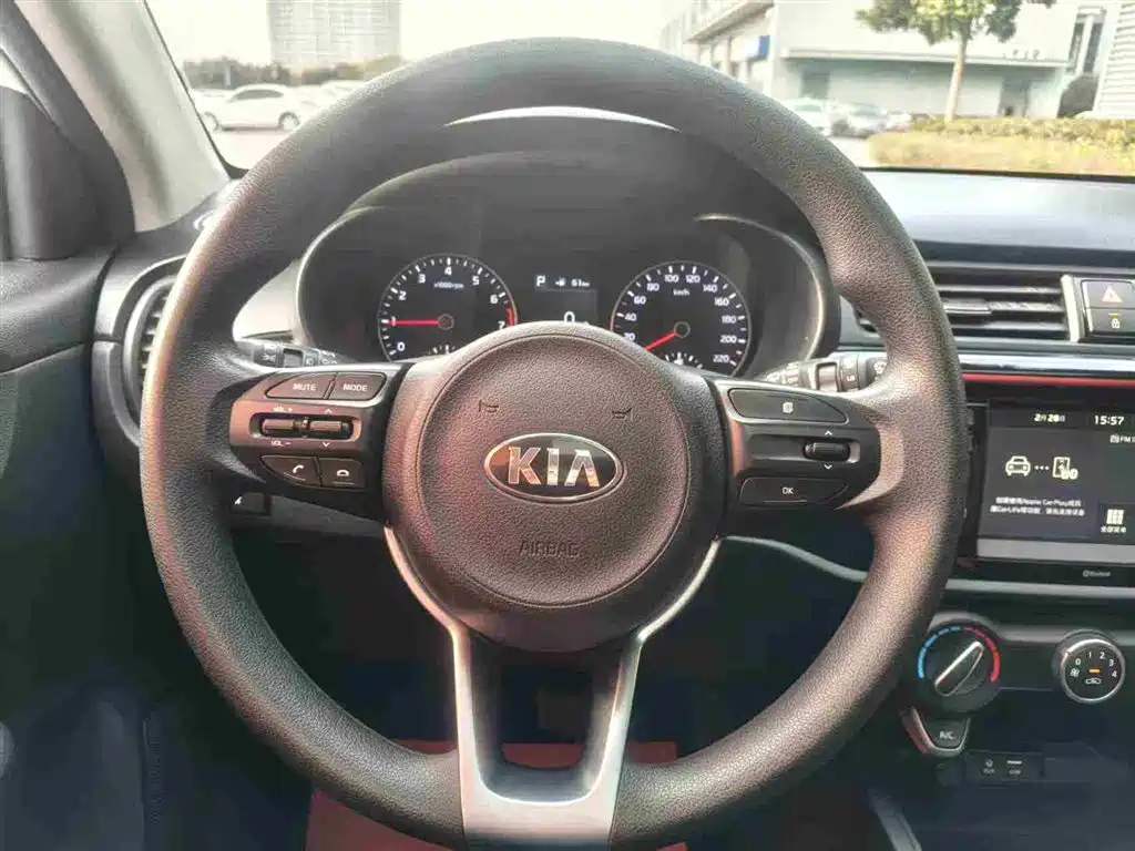 KIA KX CROSS