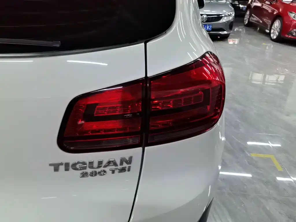 Volkswagen Tiguan — миниатюра 8