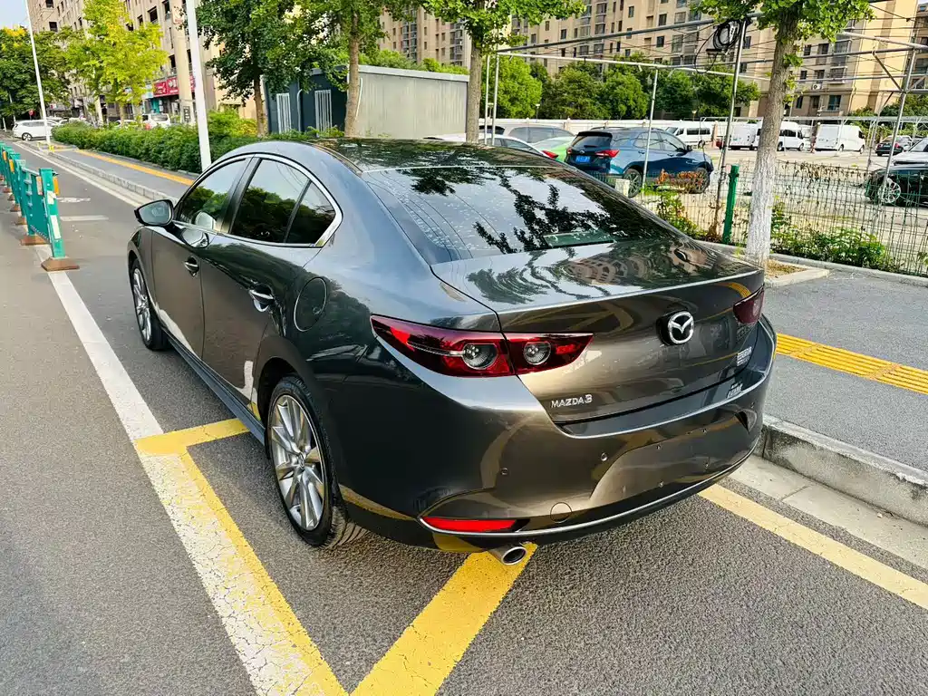 Mazda 3 Axela — миниатюра 6