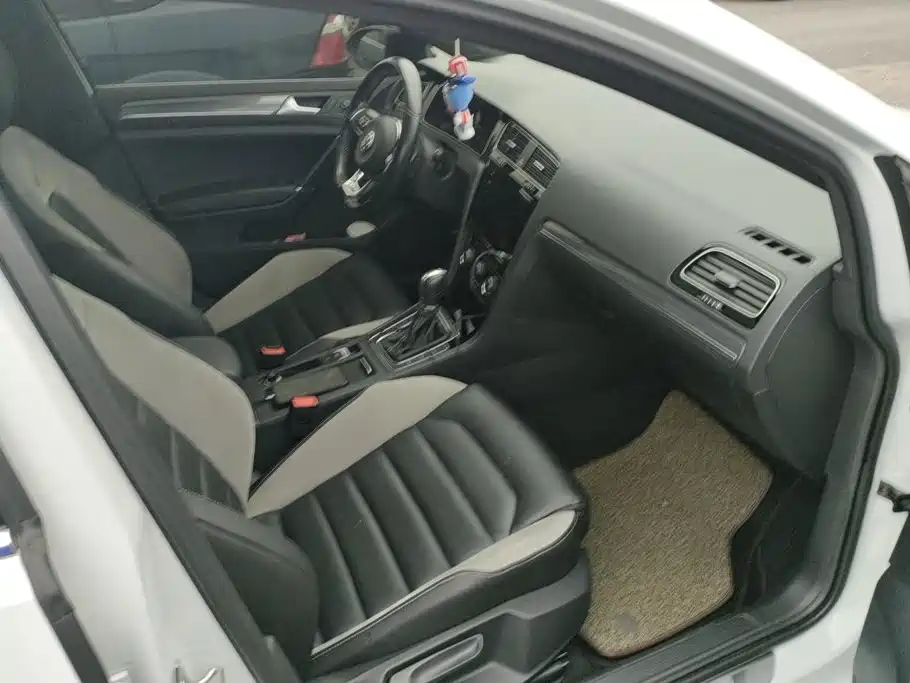 Volkswagen Golf — миниатюра 8
