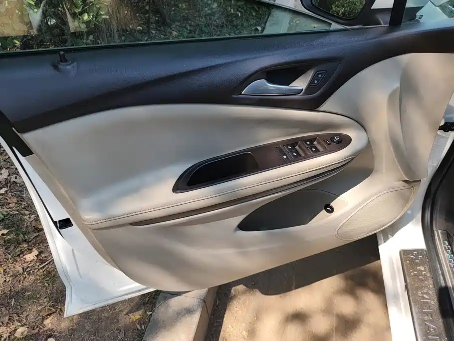 Buick Verano — миниатюра 7