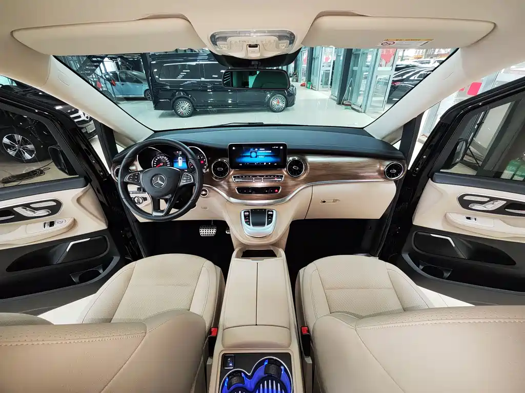 MERCEDES-BENZ V CLASS