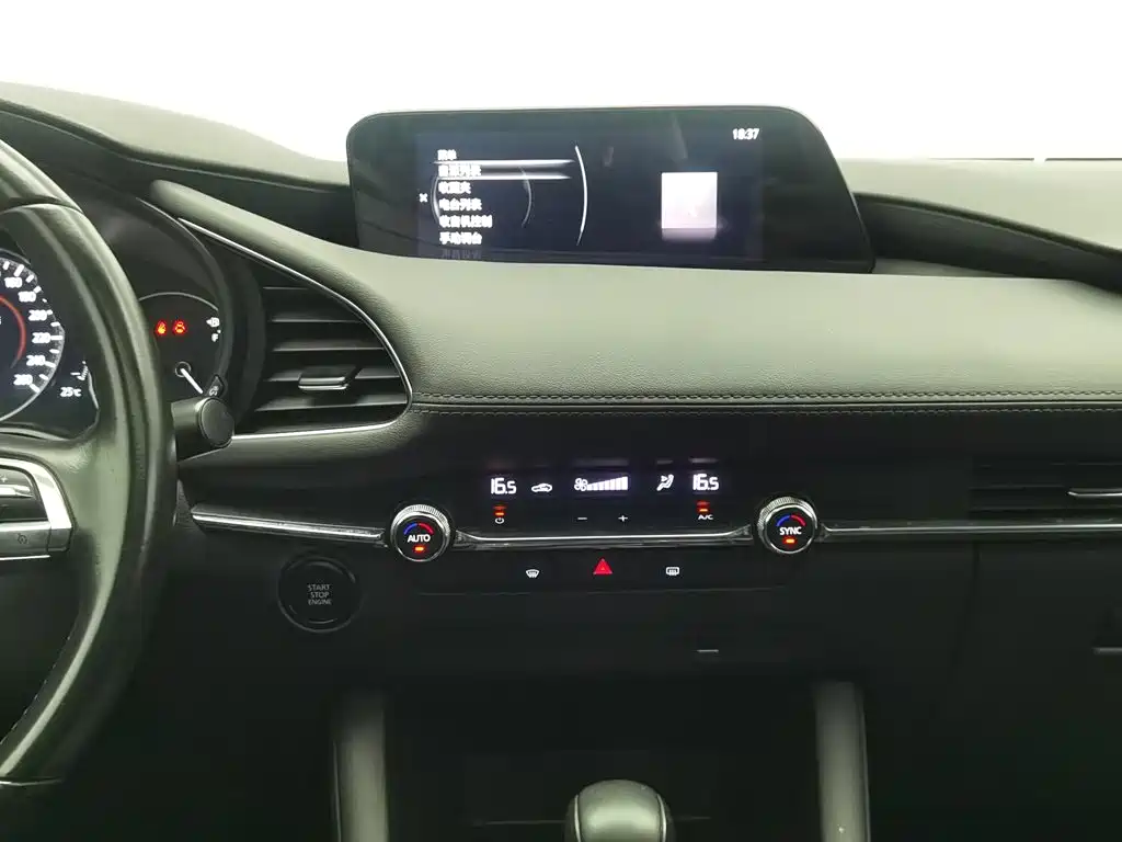 Mazda 3 Axela — миниатюра 12