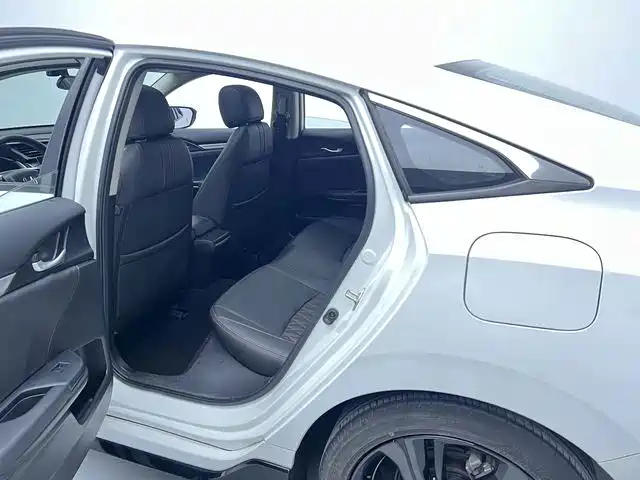 Honda Civic — миниатюра 5