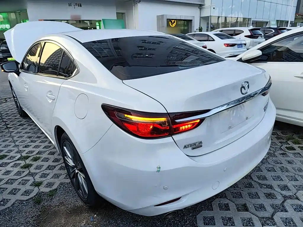 Mazda Atenza — миниатюра 5