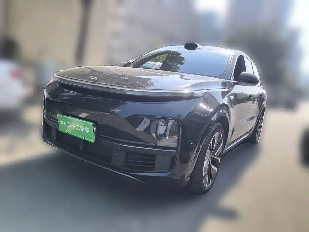Li Auto L8