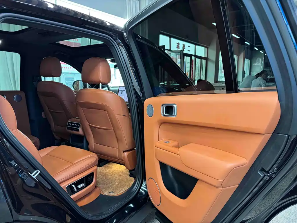 Li Auto Li L8 — миниатюра 10