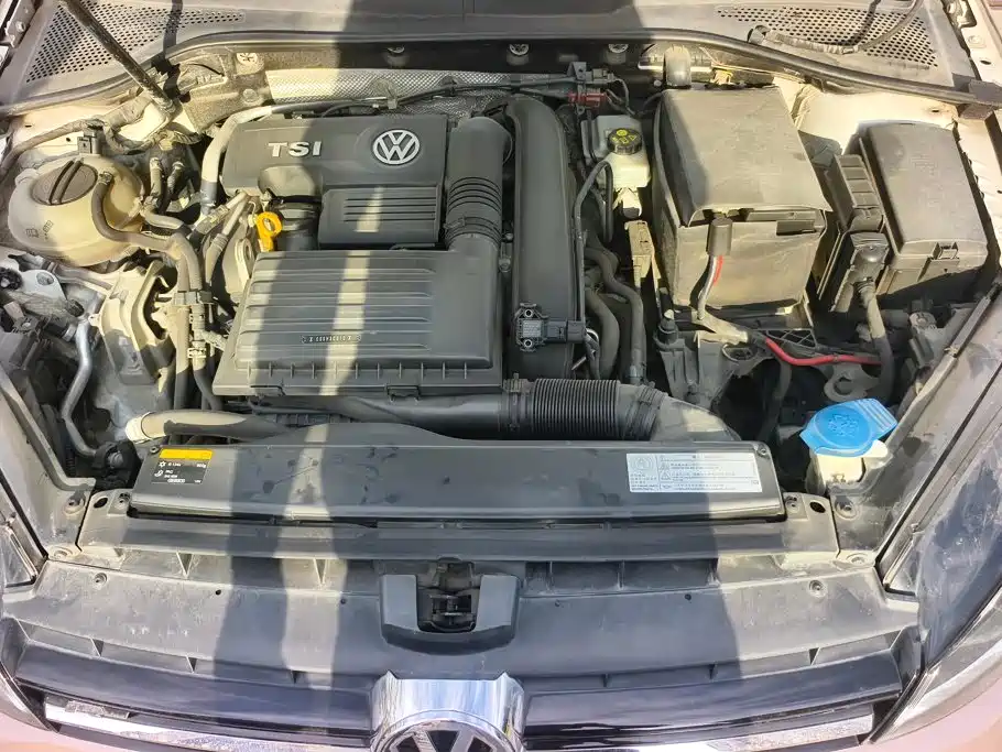 Volkswagen Golf — миниатюра 10