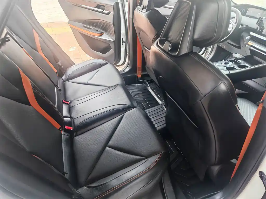 Changan UNI-V — миниатюра 4