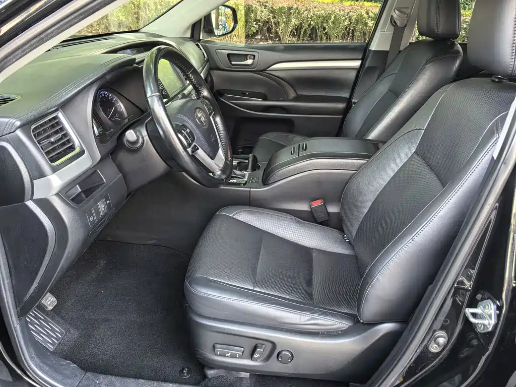 Toyota Highlander — миниатюра 26