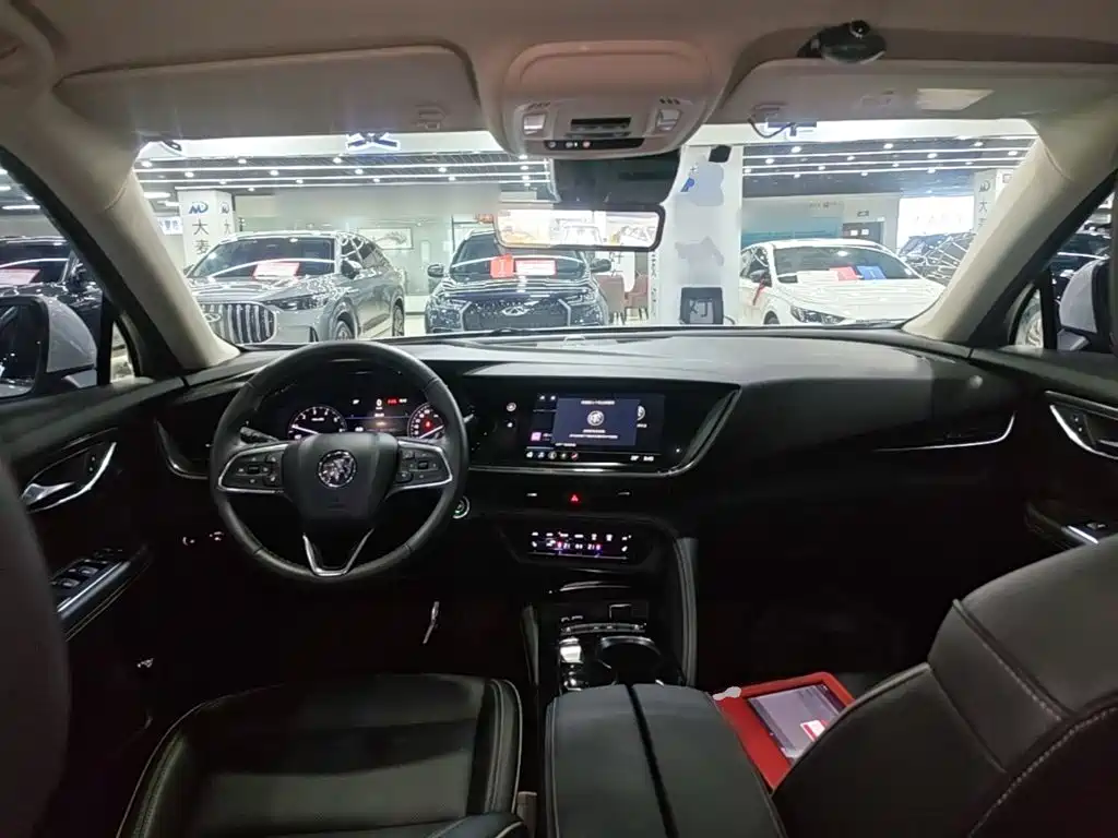 Buick Envision Plus — миниатюра 10