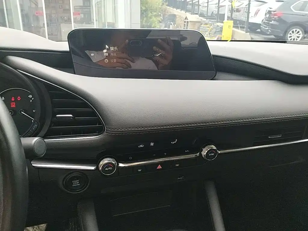 Mazda 3 Axela — миниатюра 13