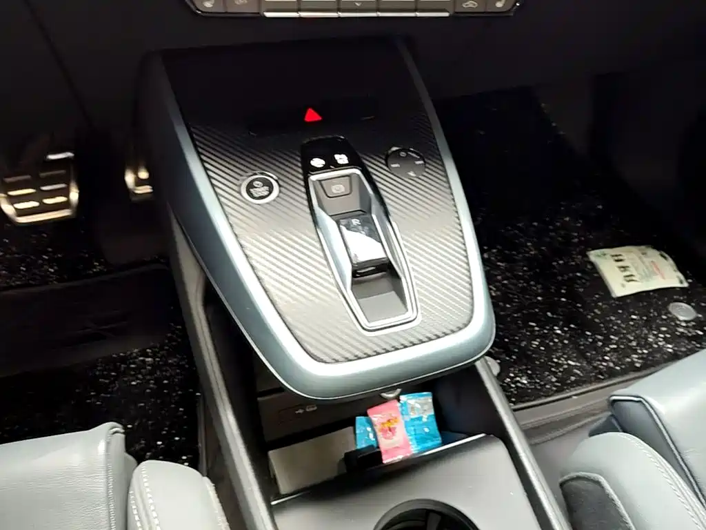 Audi Q5 e-tron — миниатюра 14