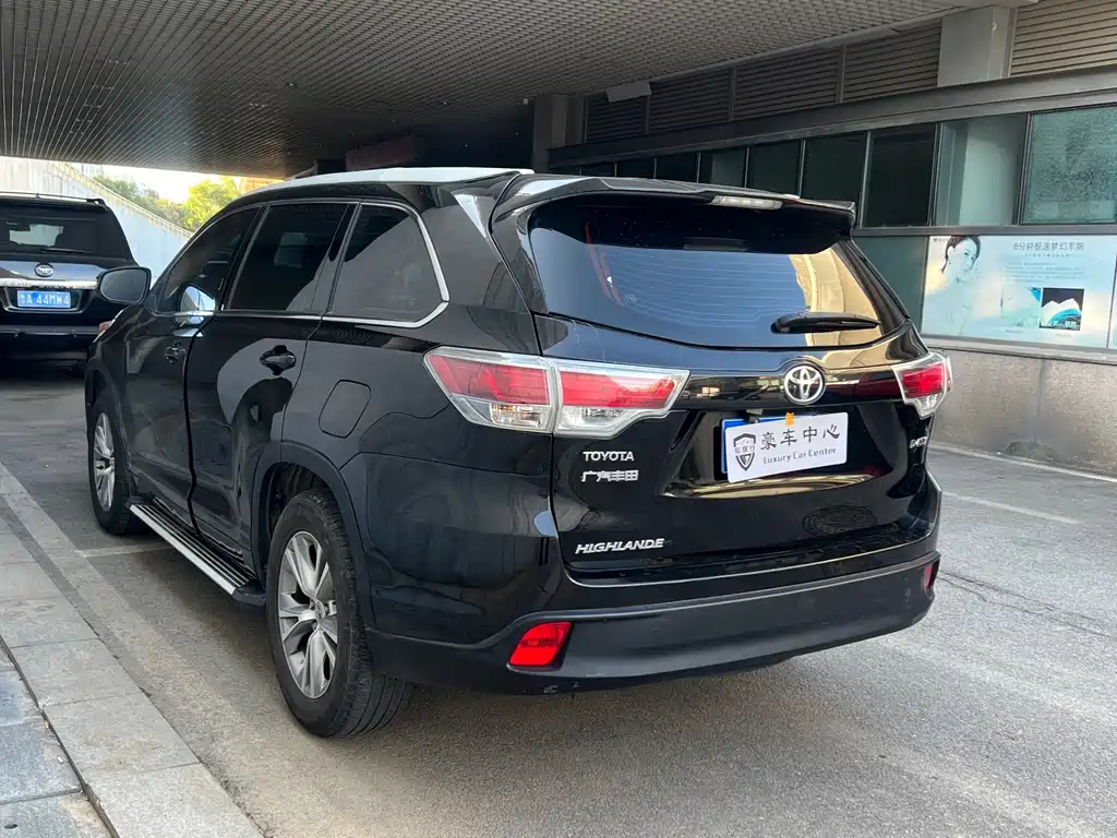 Toyota Highlander — миниатюра 5