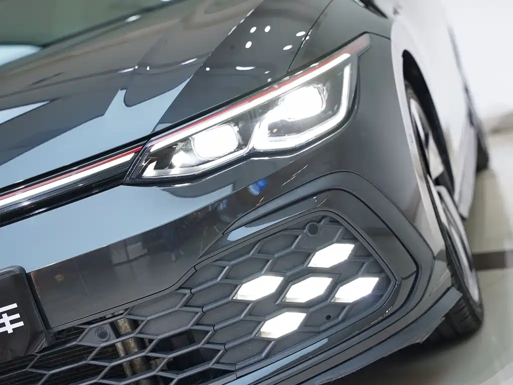 Volkswagen Golf GTI GTI 2021 380TSI DSG GTI