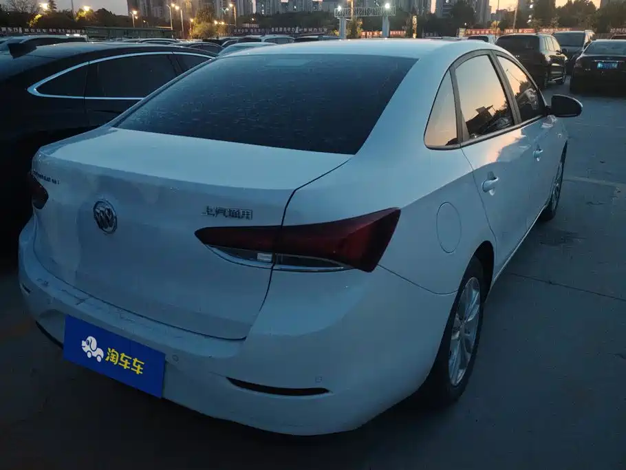 Buick Excelle — миниатюра 3