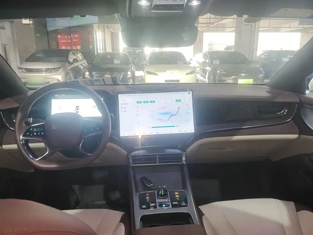BYD Seal 2023 DM-i 1.5L 121km Luxury