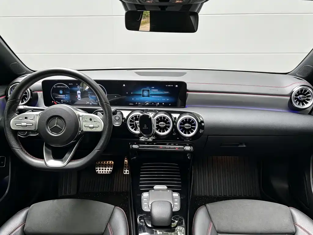 Mercedes-Benz CLA (Import) — миниатюра 4