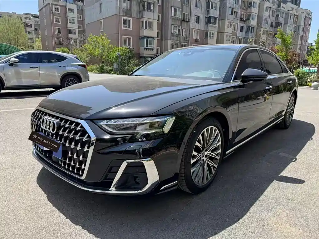 Audi A8 2024